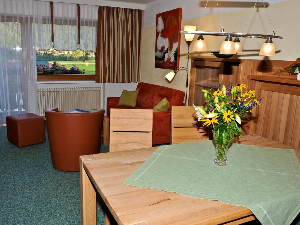 Pension Lehnerhof Leutasch Rum bild